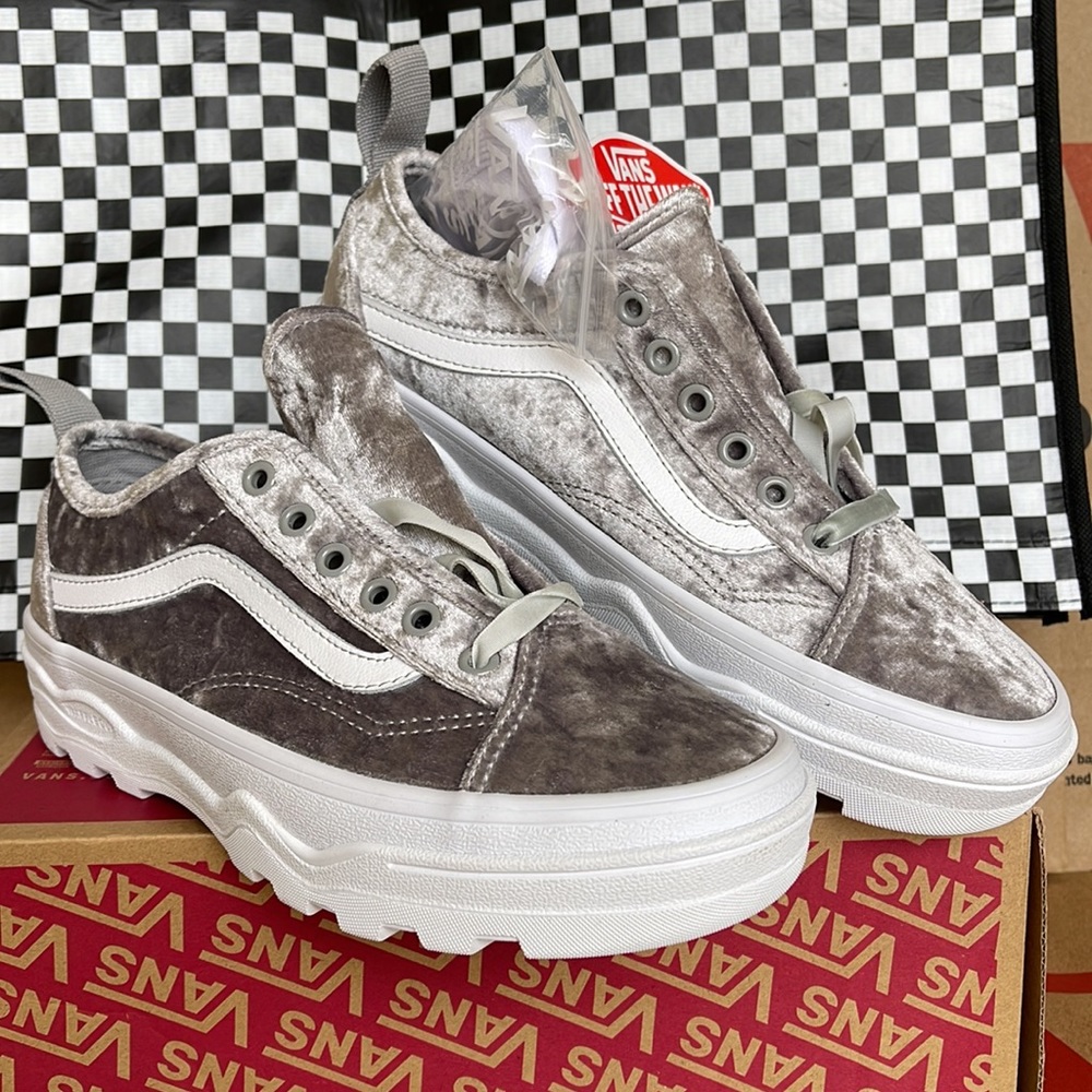 Vans Sentry Old Skool Crushed Velvet Silver/True White WMNS sneakers - Picture 5 of 16